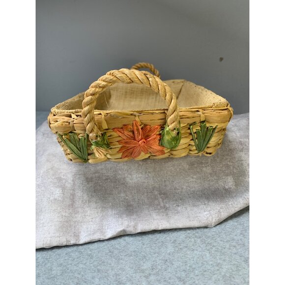 Vintage Handwoven Rattan Basket with Floral Embellishments Burlap Liner  11x7 19 - Picture 4 of 11